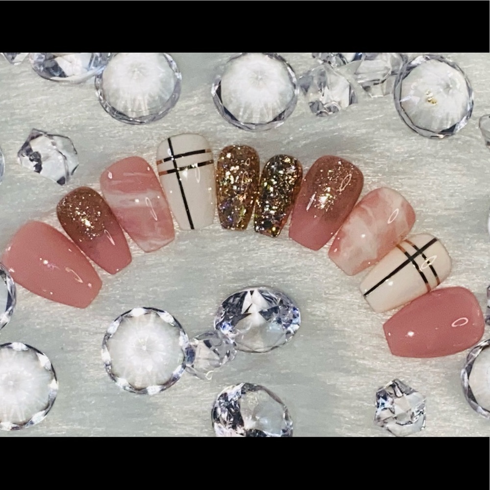 Rosé||Press-on Nail Set